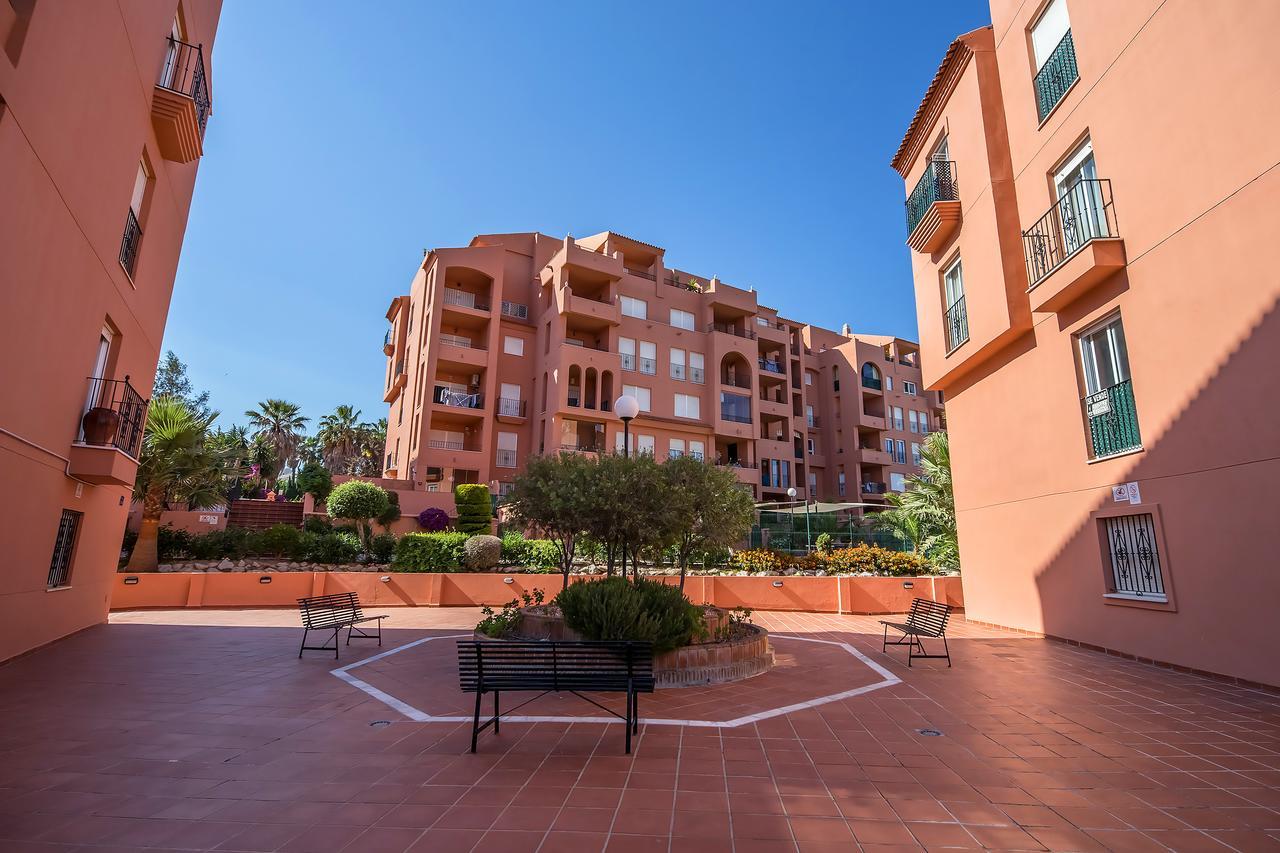 Los Hidalgos Penthouse Манилва Экстерьер фото